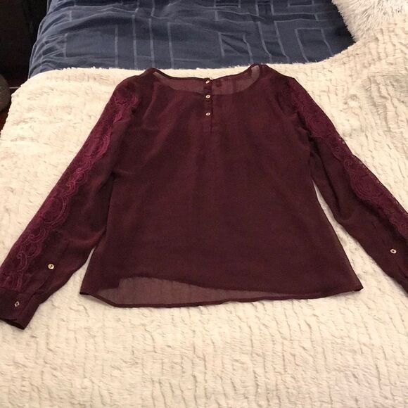 NWOT—-beautiful Kardashian Kollection blouse - Picture 5 of 7